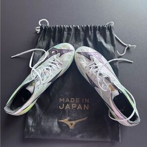Mizuno Men’s soccer cleats. Brand new!